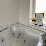 Habitat Luxury Guest house Bellona