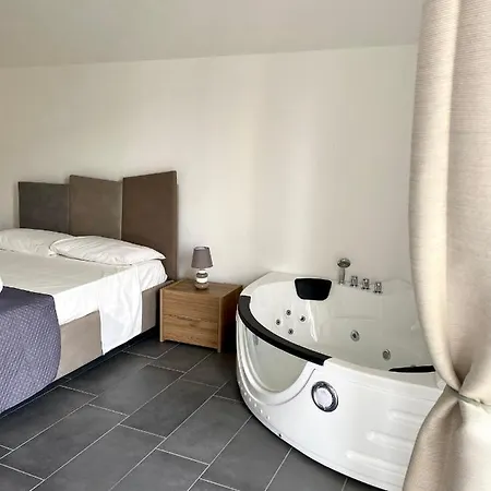 Habitat Luxury