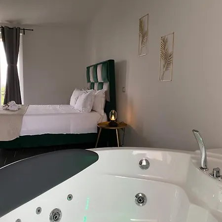 Habitat Luxury Bellona